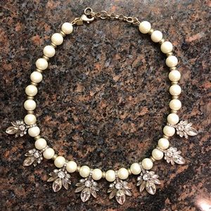 Banana Republic NWOT faux pearl & crystal 18”